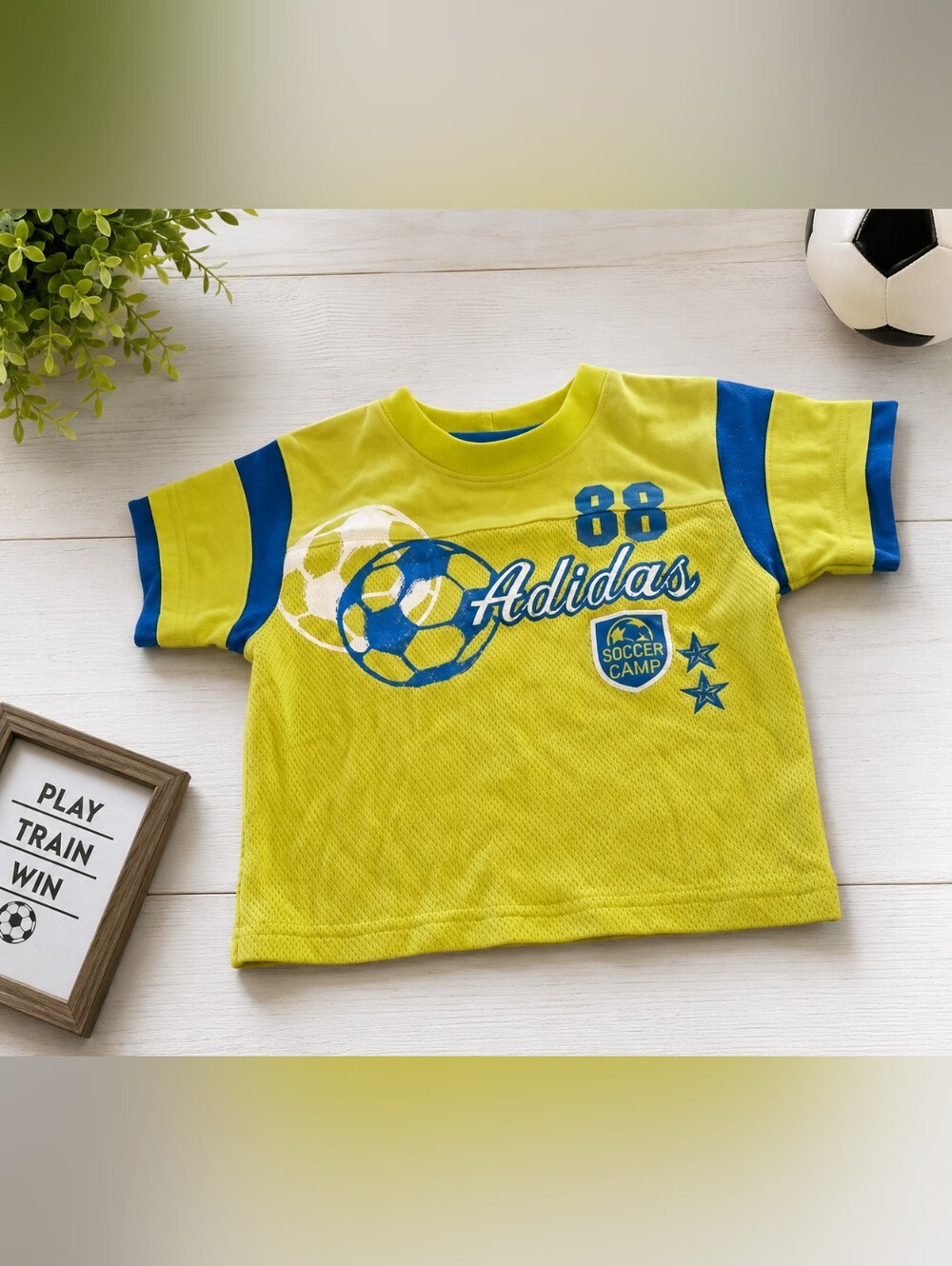 Adidas size 12M baby boys Green, Bluesoccer shirts Like New